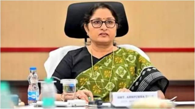 विचार: महिलाओं के योगदान को मिलती पहचान, गरिमापूर्ण रोजगार के नए अवसर हो रहे सृजित